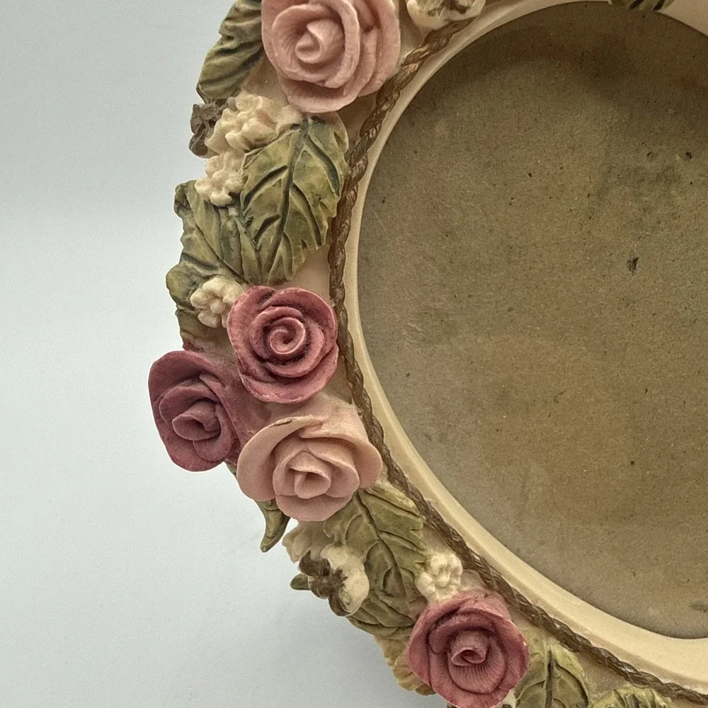 Vtg Dezine 3D Heart Frame Hand Painted Pink Roses Green Leaf 6x5.5